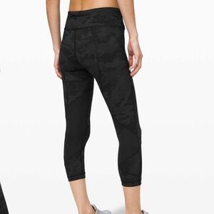 Lululemon | size 4 | pace rival crop